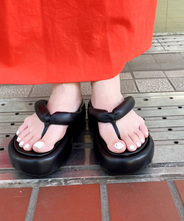 山本 留奈さんの「BEAMS WOMEN｜」を使ったコーディネート