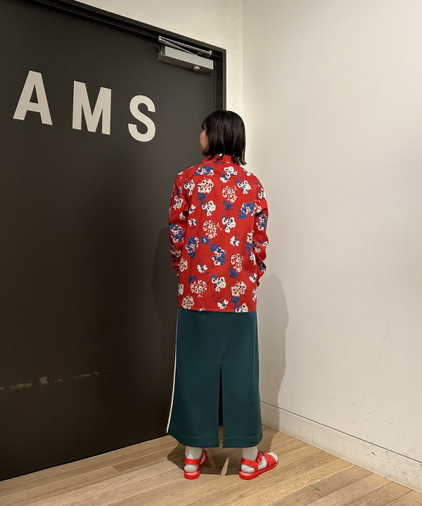 早川 萌子さんの「BEAMS WOMEN｜Ray BEAMS / サイドライン ジャージ スカート」を使ったコーディネート