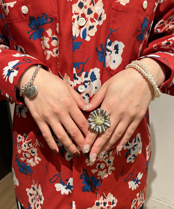 早川 萌子さんの「BEAMS WOMEN｜Ray BEAMS / サイドライン ジャージ スカート」を使ったコーディネート