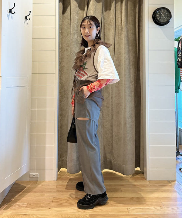 SAEさんの「BEAMS WOMEN｜Ray BEAMS / チュール フリルカラー ノースリーブ トップス」を使ったコーディネート