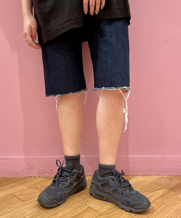 水野 萌香さんの「BEAMS WOMEN｜orSlow × BEAMS BOY / 別注 Cut Off Shorts」を使ったコーディネート