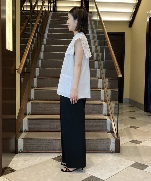 蒲原 捺美さんの「BEAMS WOMEN｜Demi-Luxe BEAMS / アイレット刺繍 ノースリーブシャツ」を使ったコーディネート