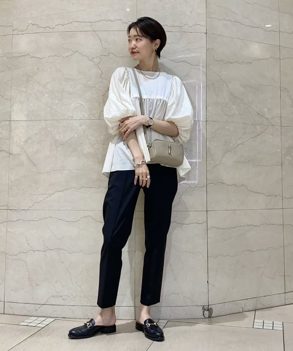 SANOさんの「BEAMS WOMEN｜TOFF&LOADSTONE × Demi-Luxe BEAMS / 別注 レヴューミニ ライトシュリンク ショルダーバッグ」を使ったコーディネート