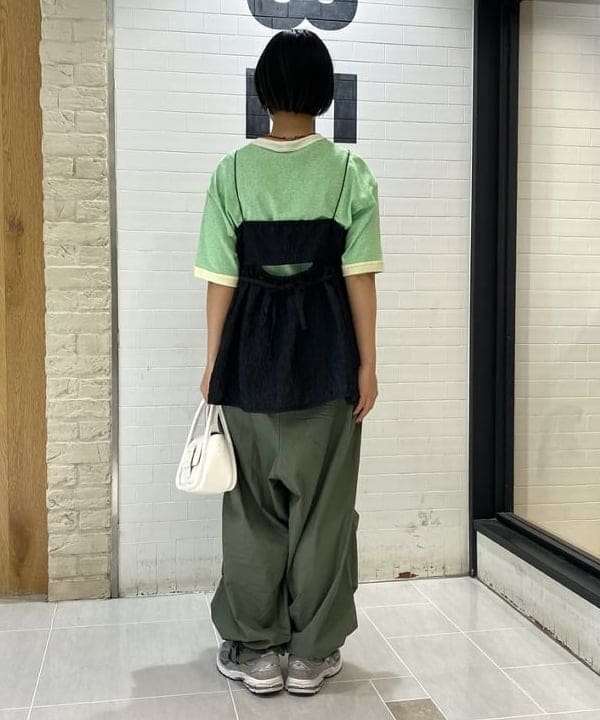 オカモト ミサキさんの「BEAMS WOMEN｜BEAMS BOY / US ARMY オーバー パンツ」を使ったコーディネート