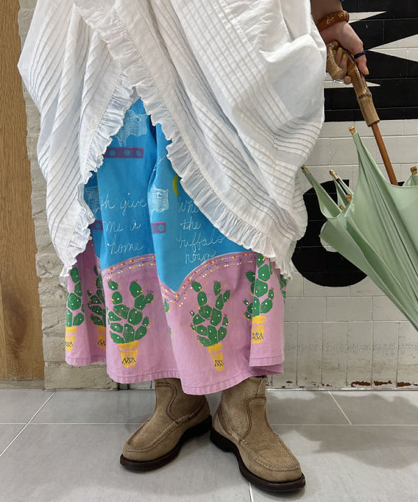 小原 もこさんの「BEAMS WOMEN｜Dicesare Designs / Kabocha傘」を使ったコーディネート