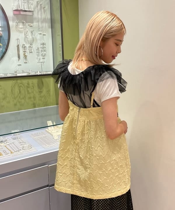 おミツさんの「BEAMS WOMEN｜▲Dr.Martens / VOSS II QUAD サンダル」を使ったコーディネート