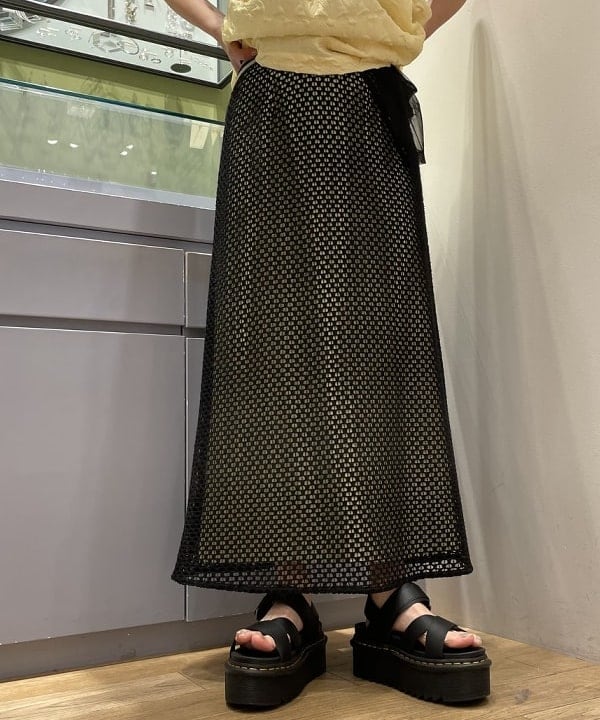 おミツさんの「BEAMS WOMEN｜▲Dr.Martens / VOSS II QUAD サンダル」を使ったコーディネート