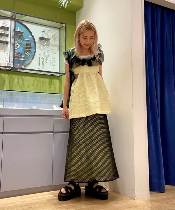 おミツさんの「BEAMS WOMEN｜▲Dr.Martens / VOSS II QUAD サンダル」を使ったコーディネート