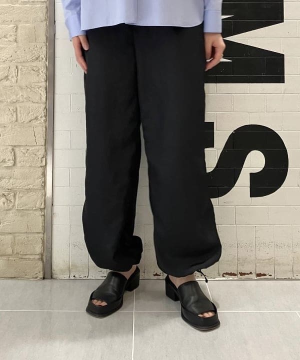 CHIHIROさんの「BEAMS WOMEN｜YOUNG&OLSEN / レザートートバッグ M」を使ったコーディネート