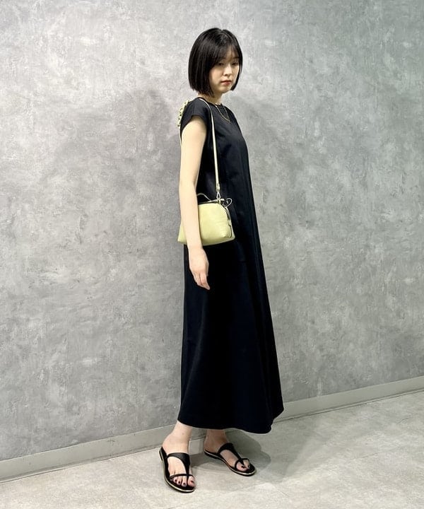 山田 千遥さんの「BEAMS WOMEN｜【別注】SLOANE / コットン天竺 フレンチスリーブ ワンピース」を使ったコーディネート