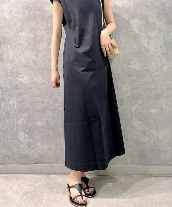 山田 千遥さんの「BEAMS WOMEN｜【別注】SLOANE / コットン天竺 フレンチスリーブ ワンピース」を使ったコーディネート