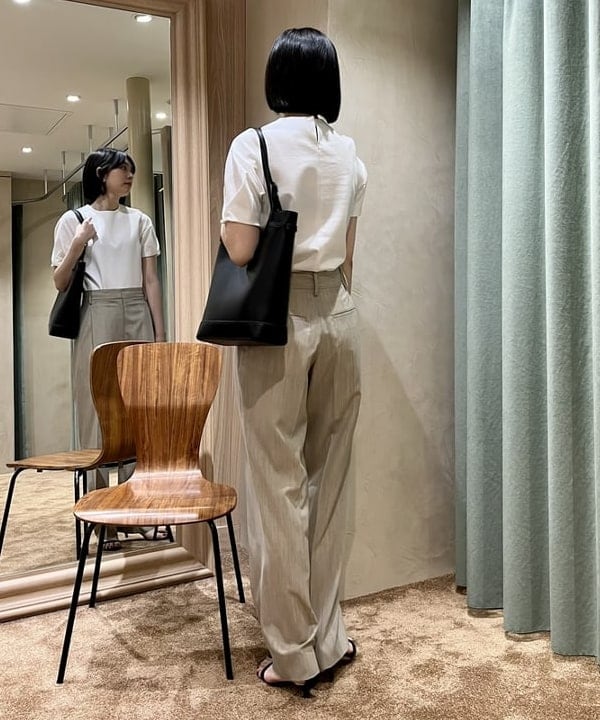 山田 千遥さんの「BEAMS WOMEN｜jour couture × Demi-Luxe BEAMS / 別注 more.イヤリング」を使ったコーディネート