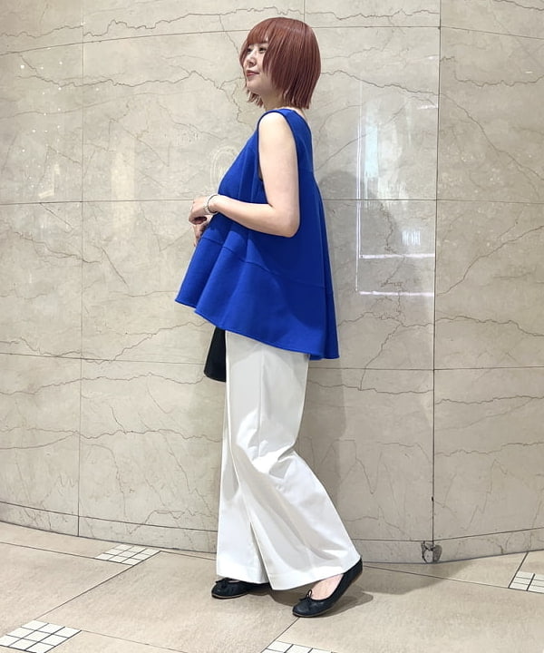 篠崎 香月さんの「BEAMS WOMEN｜GIANNI CHIARINI / CAMILLA レザートートバッグ」を使ったコーディネート