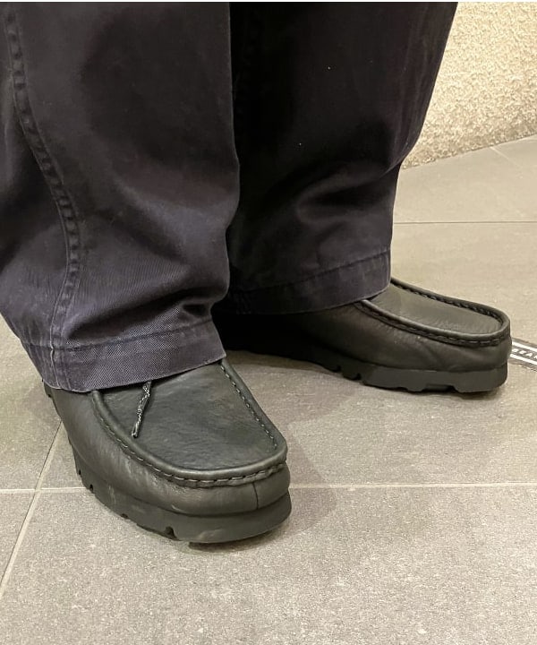 猪越 悠さんの「BEAMS WOMEN｜bPr BEAMS / UVカット 晴雨兼用 折り畳み傘」を使ったコーディネート