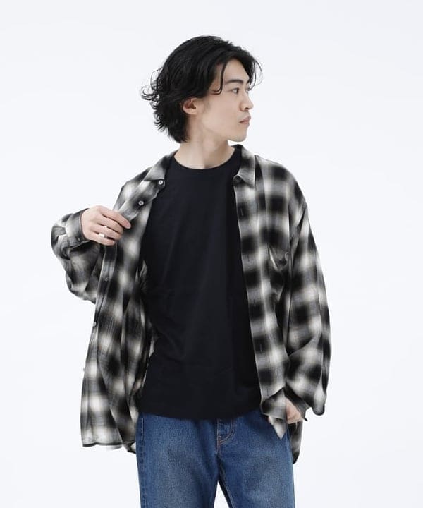 平柳 楓馬さんの「BEAMS WOMEN｜Hanes / 別注 Japan Fit 2pack T-shirts」を使ったコーディネート