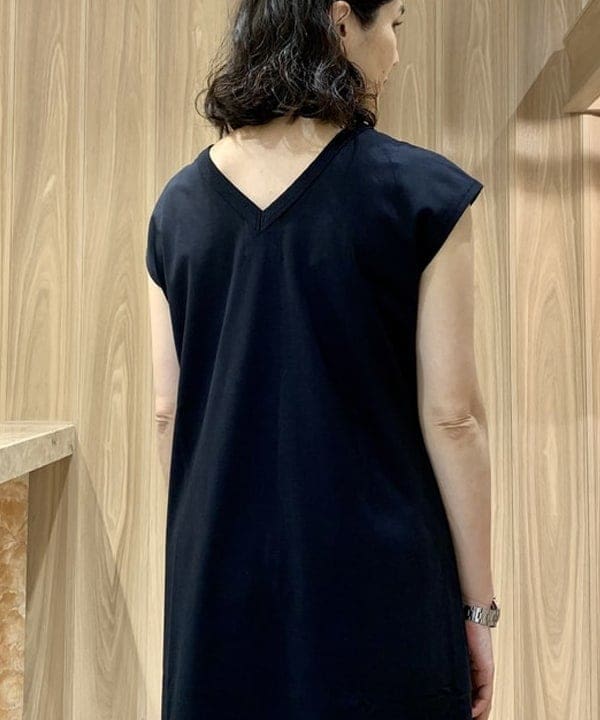 松元 晴佳さんの「BEAMS WOMEN｜【別注】SLOANE / コットン天竺 フレンチスリーブ ワンピース」を使ったコーディネート