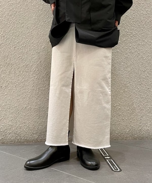 五十峯 さよさんの「BEAMS WOMEN｜Traditional Weatherwear / バンブー ビニール傘」を使ったコーディネート