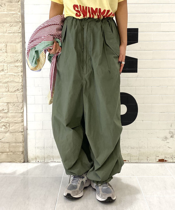 オカモト ミサキさんの「BEAMS WOMEN｜BEAMS BOY / US ARMY オーバー パンツ」を使ったコーディネート