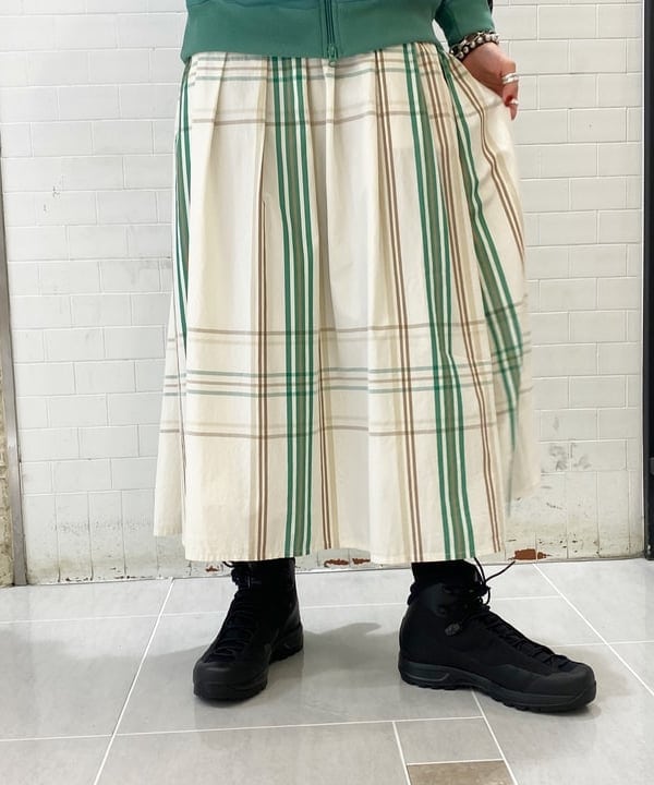 りかちょび/岸本梨佳さんの「BEAMS WOMEN｜Dicesare Designs / Kabocha傘」を使ったコーディネート