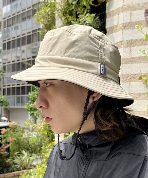 トラ吉さんの「BEAMS WOMEN｜patagonia / フーディニ ジャケット」を使ったコーディネート