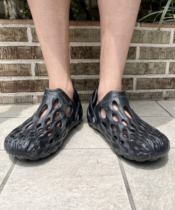 トラ吉さんの「BEAMS WOMEN｜patagonia / フーディニ ジャケット」を使ったコーディネート