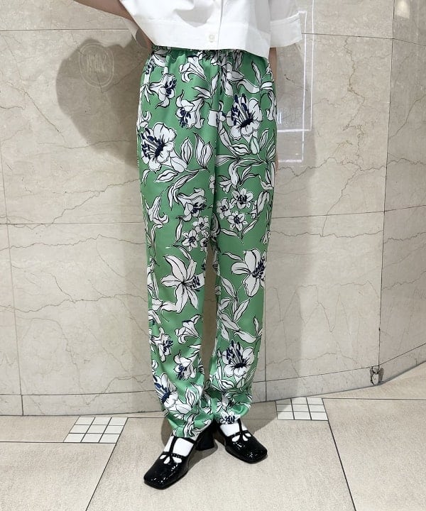 カワライさんの「BEAMS WOMEN｜」を使ったコーディネート