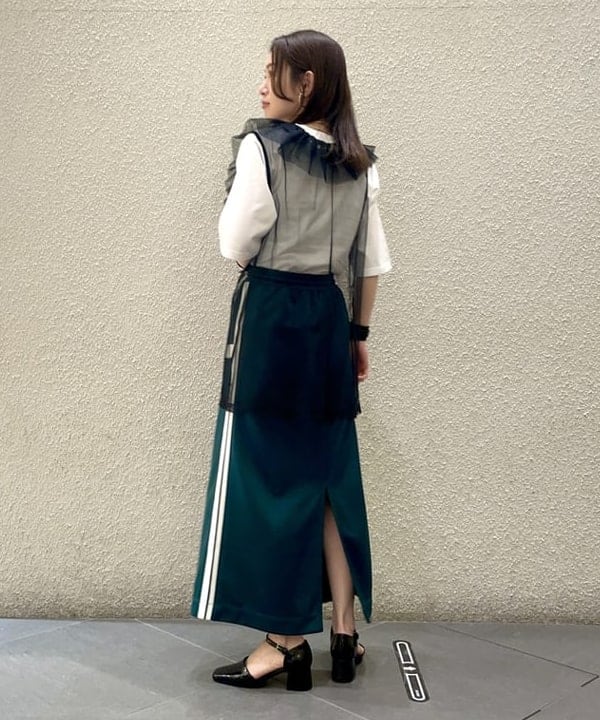 カタヤマ アヤさんの「BEAMS WOMEN｜Ray BEAMS / アンクルストラップ パンプス」を使ったコーディネート