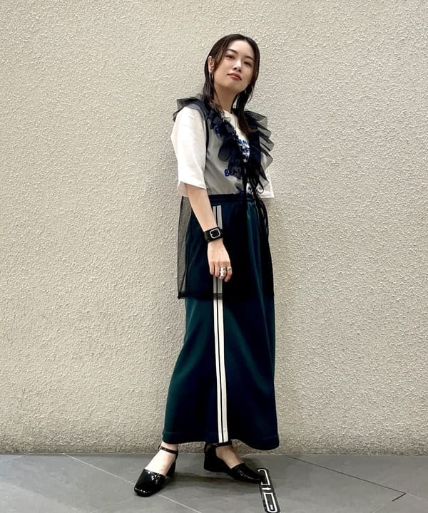 カタヤマ アヤさんの「BEAMS WOMEN｜Ray BEAMS / アンクルストラップ パンプス」を使ったコーディネート