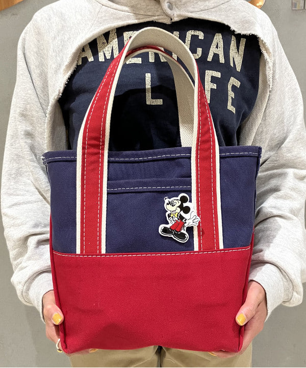 葵さんの「BEAMS WOMEN｜L.L.Bean / Deep Bottom Deluxe Boat and Tote S」を使ったコーディネート