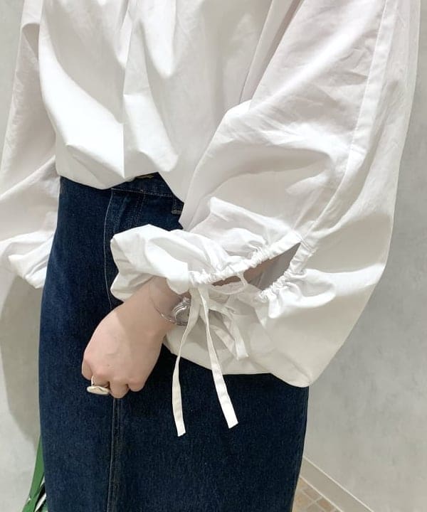 田中 里実さんの「BEAMS WOMEN｜BEAURE × Ray BEAMS / 別注 2WAY バッグ」を使ったコーディネート