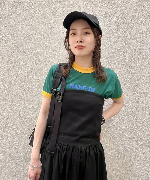 カタヤマ アヤさんの「BEAMS WOMEN｜Ray BEAMS / キリカエ ベアトップ ワンピース」を使ったコーディネート