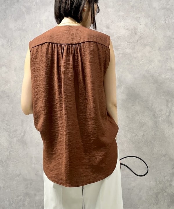 山田 千遥さんの「BEAMS WOMEN｜Demi-Luxe BEAMS / レーヨンリネン フリルシャツ」を使ったコーディネート