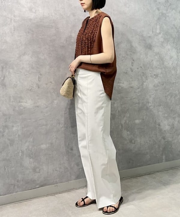 山田 千遥さんの「BEAMS WOMEN｜Demi-Luxe BEAMS / レーヨンリネン フリルシャツ」を使ったコーディネート