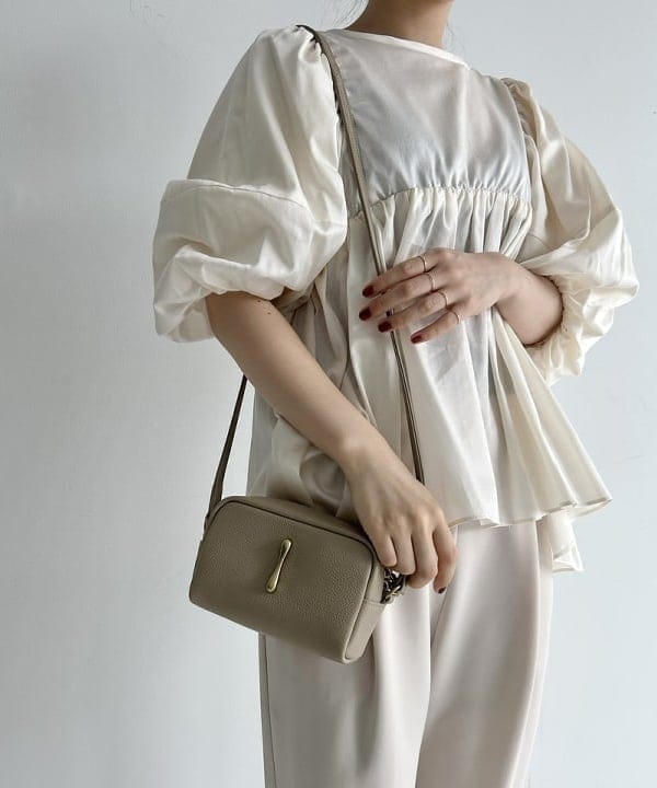 佐藤 美樹さんの「BEAMS WOMEN｜トリアセ 1タック パンツ＊」を使ったコーディネート