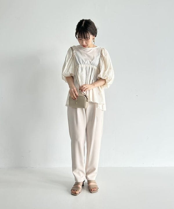 佐藤 美樹さんの「BEAMS WOMEN｜トリアセ 1タック パンツ＊」を使ったコーディネート