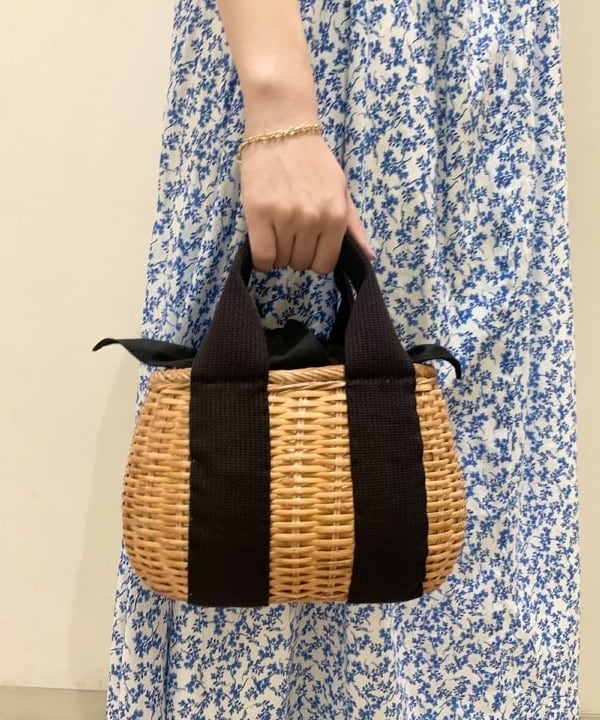 坂本 涼花さんの「BEAMS WOMEN｜VIOLAd’ORO / MIRO スプリットラタン バスケット トートバッグ」を使ったコーディネート