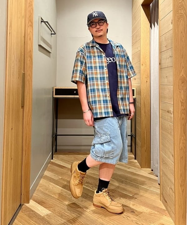 新里 京介さんの「BEAMS WOMEN｜【ビームスの百名品】NEW ERA &times; BEAMS / 別注 9Fifty Retro Crown Cap」を使ったコーディネート