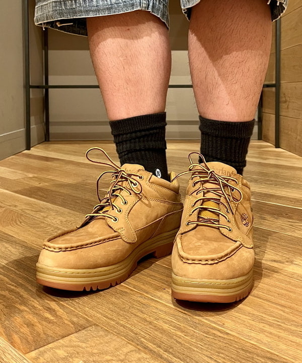 新里 京介さんの「BEAMS WOMEN｜【ビームスの百名品】NEW ERA &times; BEAMS / 別注 9Fifty Retro Crown Cap」を使ったコーディネート