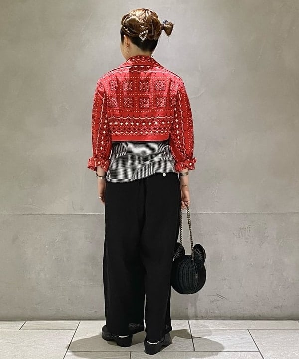 吉野 多恵さんの「BEAMS WOMEN｜【別注】Healthknit / ワッフル ボーダー Tシャツ」を使ったコーディネート