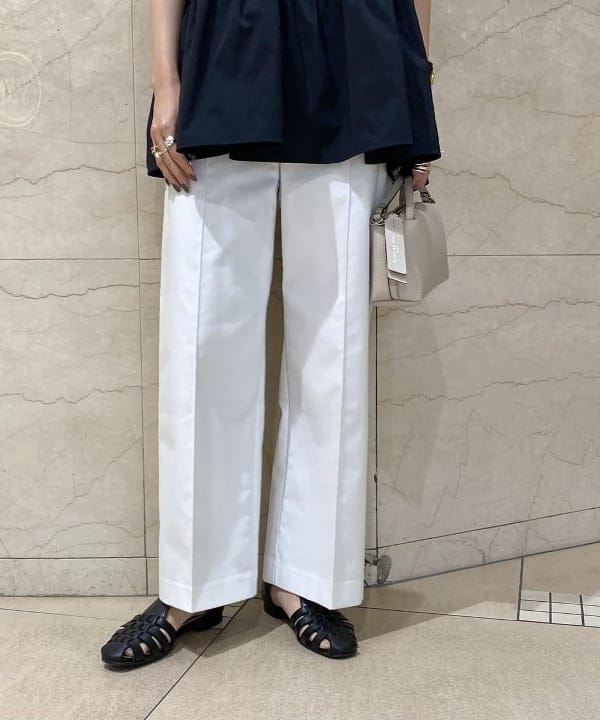 SANOさんの「BEAMS WOMEN｜コンビ ティアード プルオーバー」を使ったコーディネート
