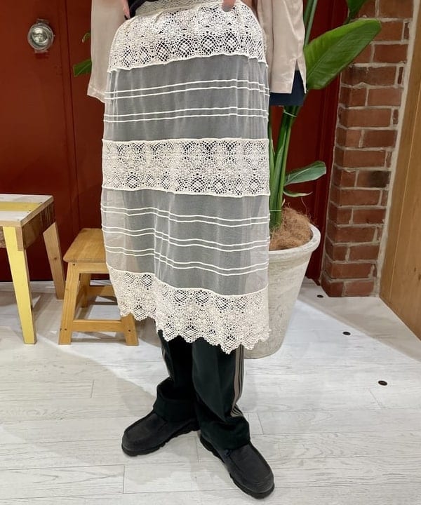 水野 萌香さんの「BEAMS WOMEN｜maturely / Vintage Satin Open Collar Shirt」を使ったコーディネート