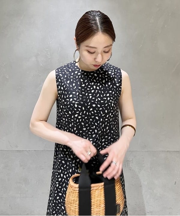 大川 美咲さんの「BEAMS WOMEN｜VIOLAd’ORO / MIRO スプリットラタン バスケット トートバッグ」を使ったコーディネート