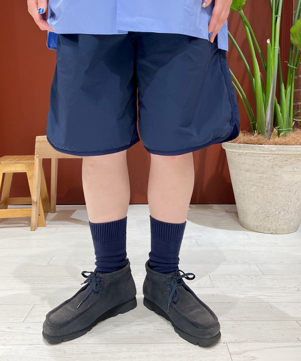 エノモト アミさんの「BEAMS WOMEN｜BEAMS BOY / パイピングショーツ」を使ったコーディネート