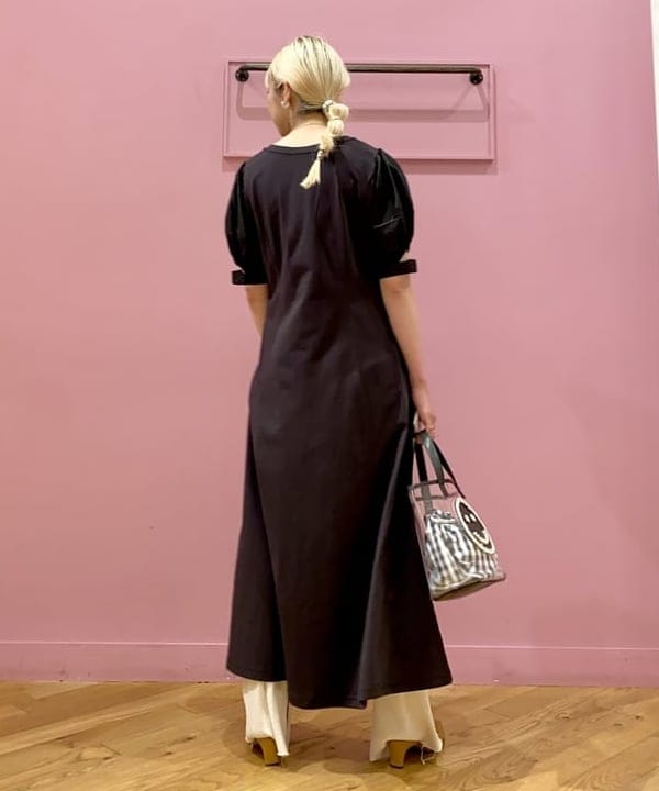 椎葉 未琴さんの「BEAMS WOMEN｜ECODECO / クリア トートバッグ」を使ったコーディネート