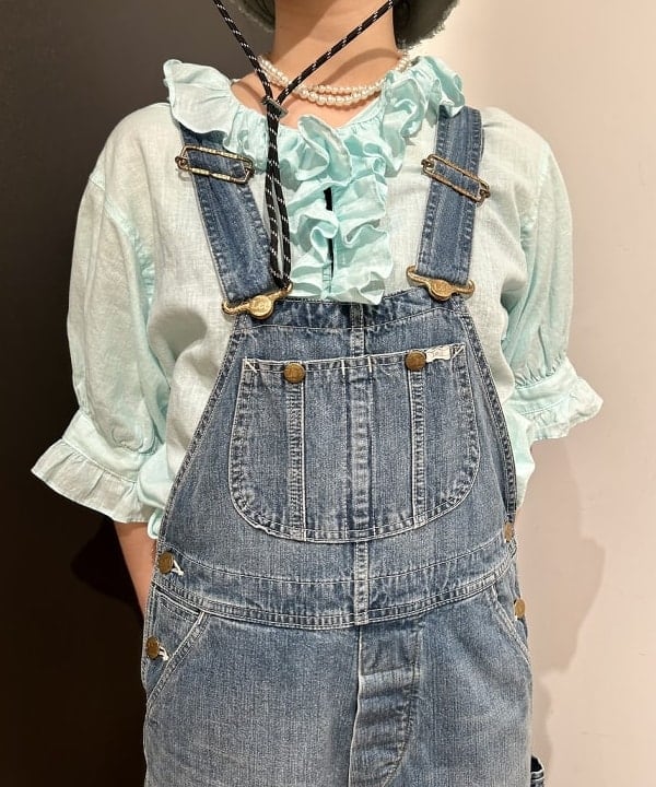 早川 萌子さんの「BEAMS WOMEN｜BEAMS BOY / コットンリネン フリル ギャザー ブラウス」を使ったコーディネート