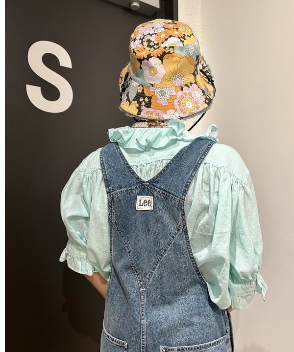 早川 萌子さんの「BEAMS WOMEN｜BEAMS BOY / コットンリネン フリル ギャザー ブラウス」を使ったコーディネート