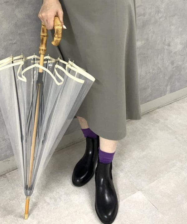 西村 章代さんの「BEAMS WOMEN｜Traditional Weatherwear / バンブー ビニール傘」を使ったコーディネート