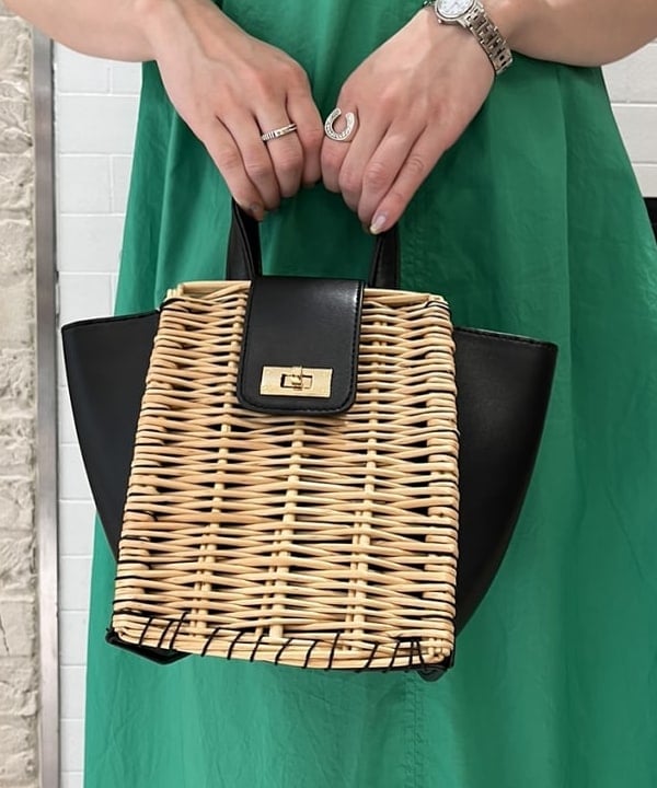 ちりこさんの「BEAMS WOMEN｜Ray BEAMS / アンクルストラップ パンプス」を使ったコーディネート