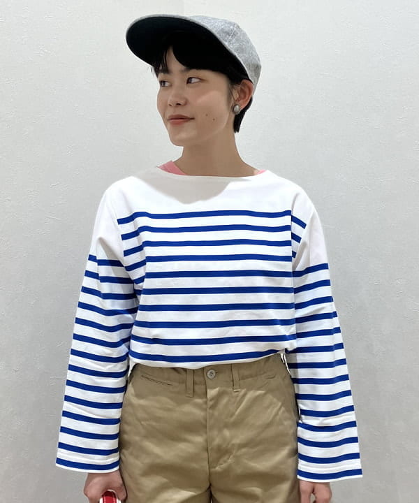 葵さんの「BEAMS WOMEN｜ナバルボーダー ビッグ ボートネック カットソー」を使ったコーディネート