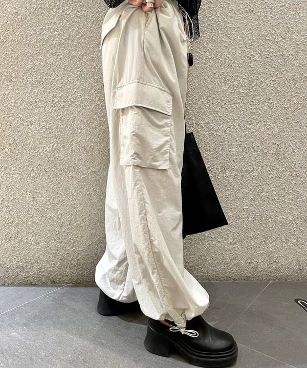 カタヤマ アヤさんの「BEAMS WOMEN｜BEAURE × Ray BEAMS / 別注 2WAY バッグ」を使ったコーディネート